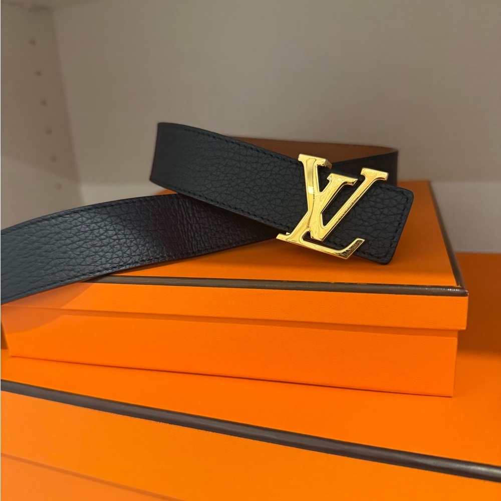 Louis Vuitton Black & Brown reversible Leather Belt